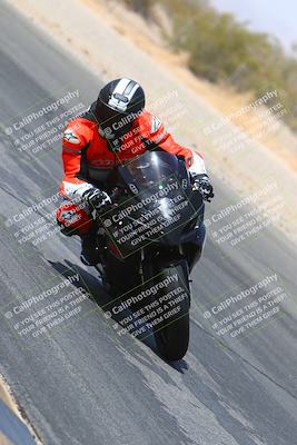 media/Mar-28-2022-Superbike Trackdays (Mon) [[b8603d0f67]]/Open Track Time/Turn 3 Inside/